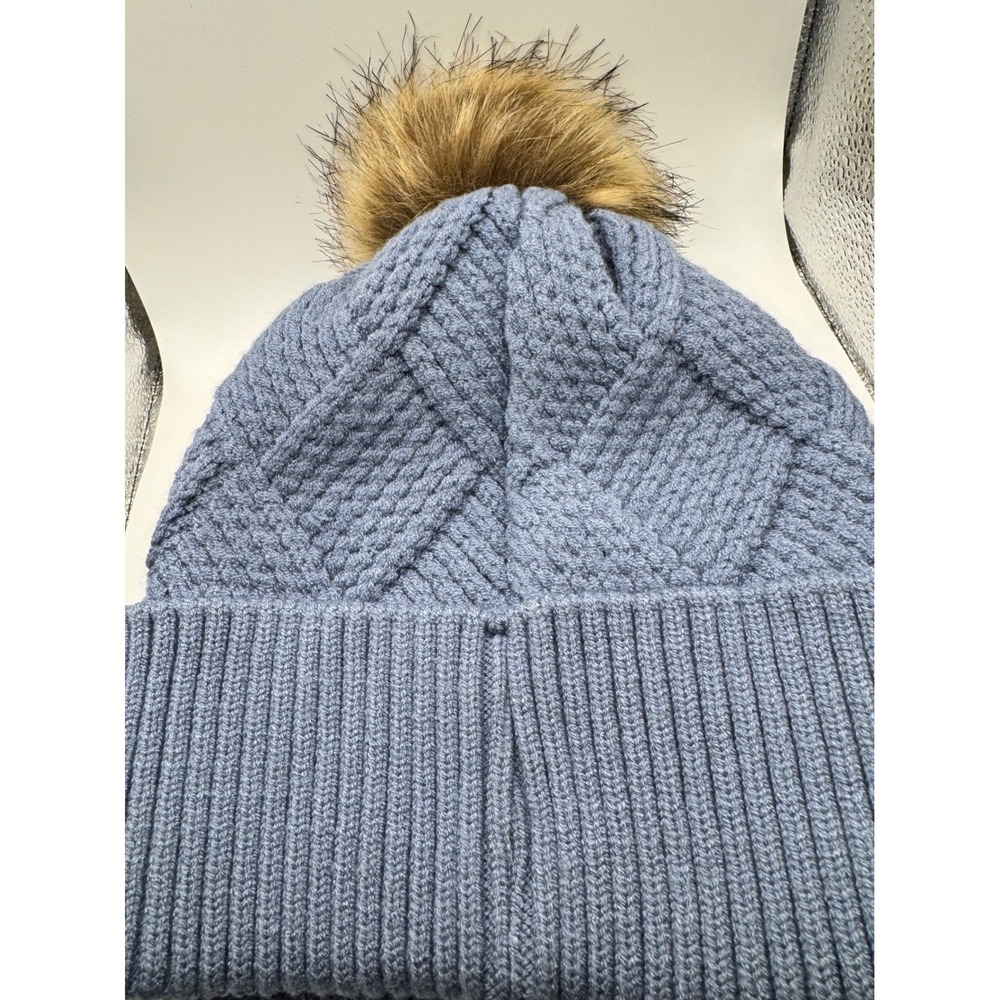 Disney Lilo & Stitch Blue Cable Knit Beanie Faux Fur Pom Hat Bioworld OSFM - Picture 3 of 5